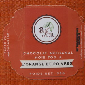 CHOCOLAT ARTISANAL NOIR 70% A L'ORANGE ET AUX POIVRES