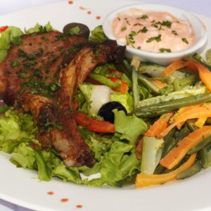 CÔTELETTE DE PORC AU MIEL & LÉGUMES SAUTÉS