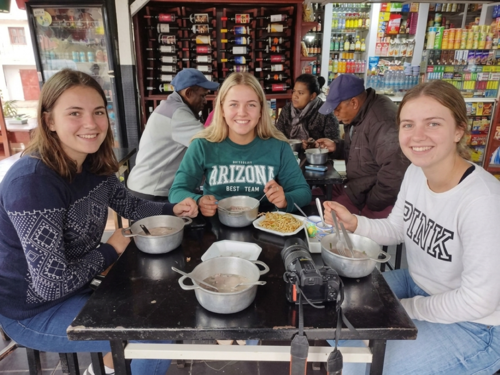 MISSION HUMANITAIRE MADAGASCAR - VILLA MAHEFA