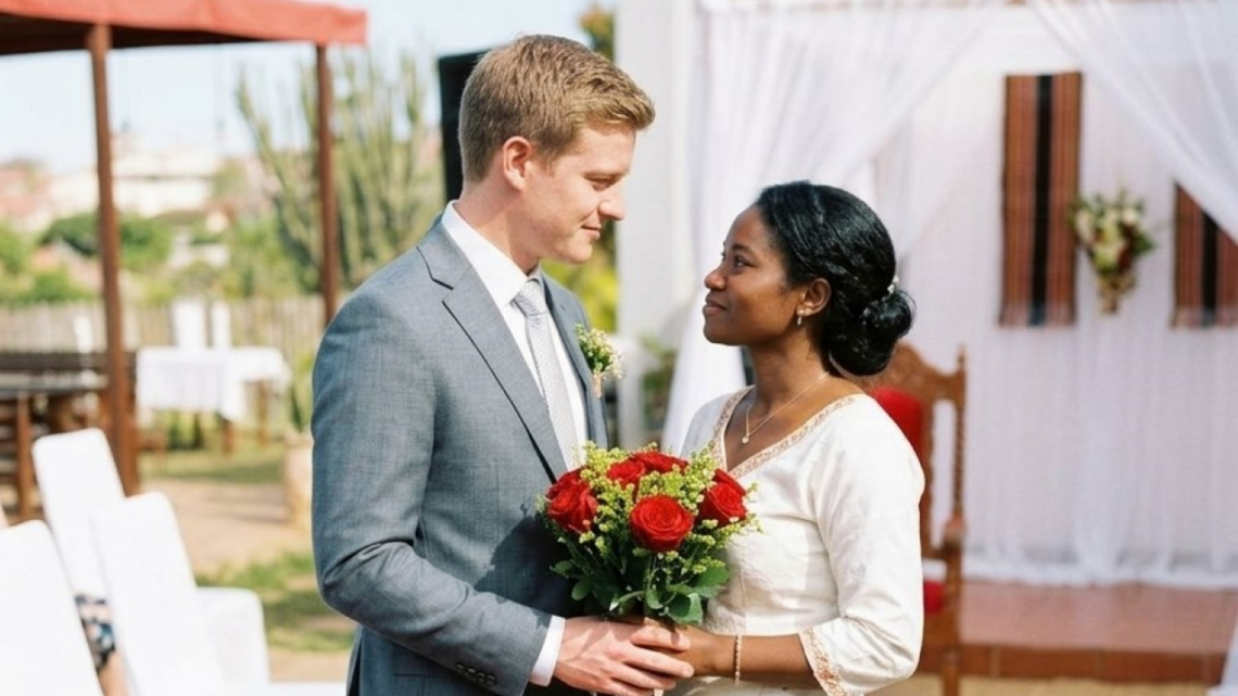 COUPLE FRANCO-MALAGASY - MADAGASCAR