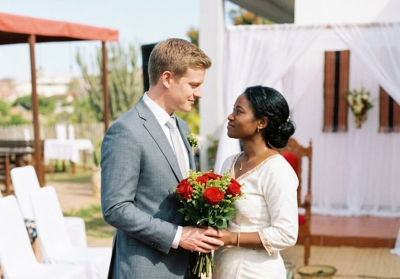 COUPLE FRANCO-MALAGASY - MADAGASCAR